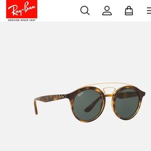 Beautiful tortoise shell Ray Bans with gold detailing and leather case. EUC!